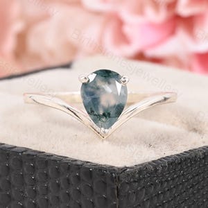 Moss Agate Pear Ring: 14K Gold Solitaire, Nature Inspired Bridal Jewelry
