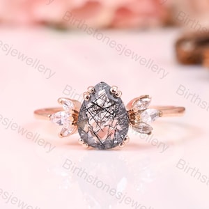 Anello di fidanzamento vintage in quarzo rutilato nero Anello antico Moissanite/diamante Oro rosa Anello di nozze Art Déco taglio a pera Anello di anniversario