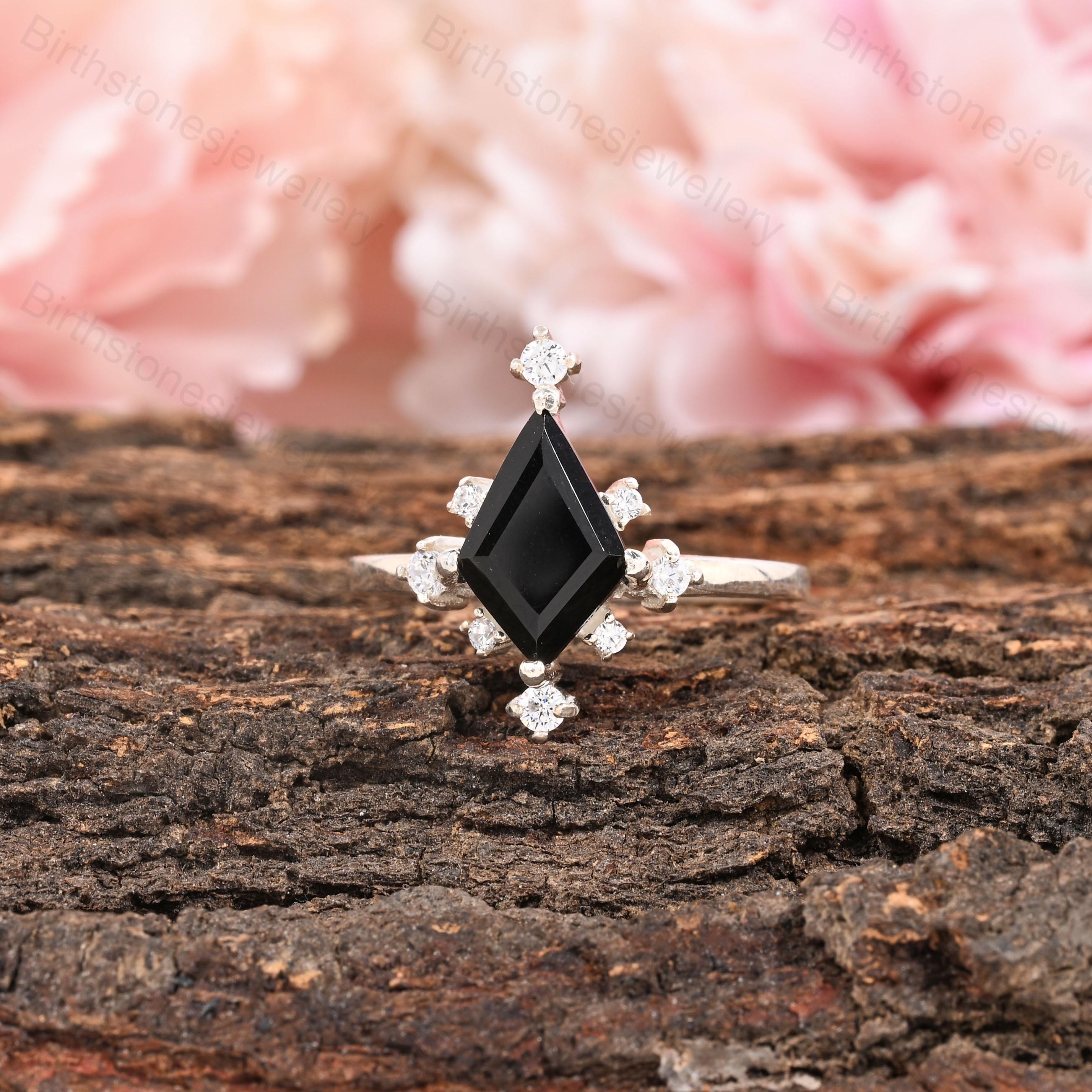 ブラックオニキス カイトリング：スターリングシルバー ゴシック