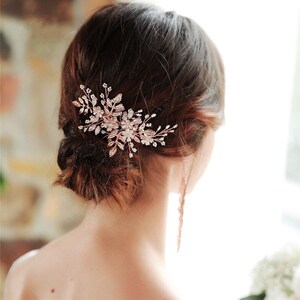 Bloemen bruidskam, parelkristal bruiloft kam, bruids haar kam, bruiloft haar accessoire, rose gouden haar kam, parel kam, bruids hoofddeksel afbeelding 1