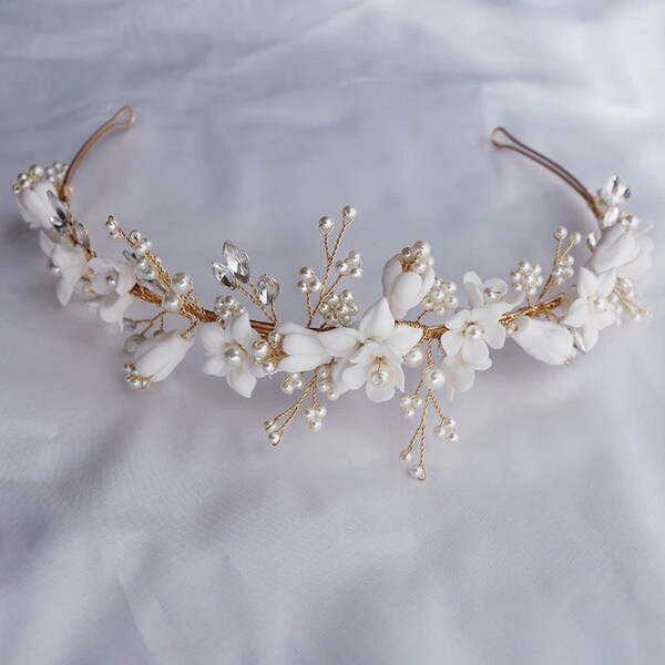 Bandeau de mariée en perle, bandeau de mariage en fleurs, bandeau de mariage, coiffeur de mariée en perle, accessoire de cheveux de mariée, bandeau blanc, couronne florale