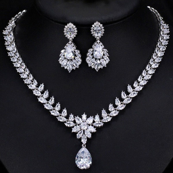 Swarovski bridal necklace set, Silver bridal necklace, wedding jewelry set, crystal Cz wedding necklace, vine bridal necklace Choker Gift