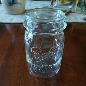 Vintage Ball Perfect Mason Pint Jar