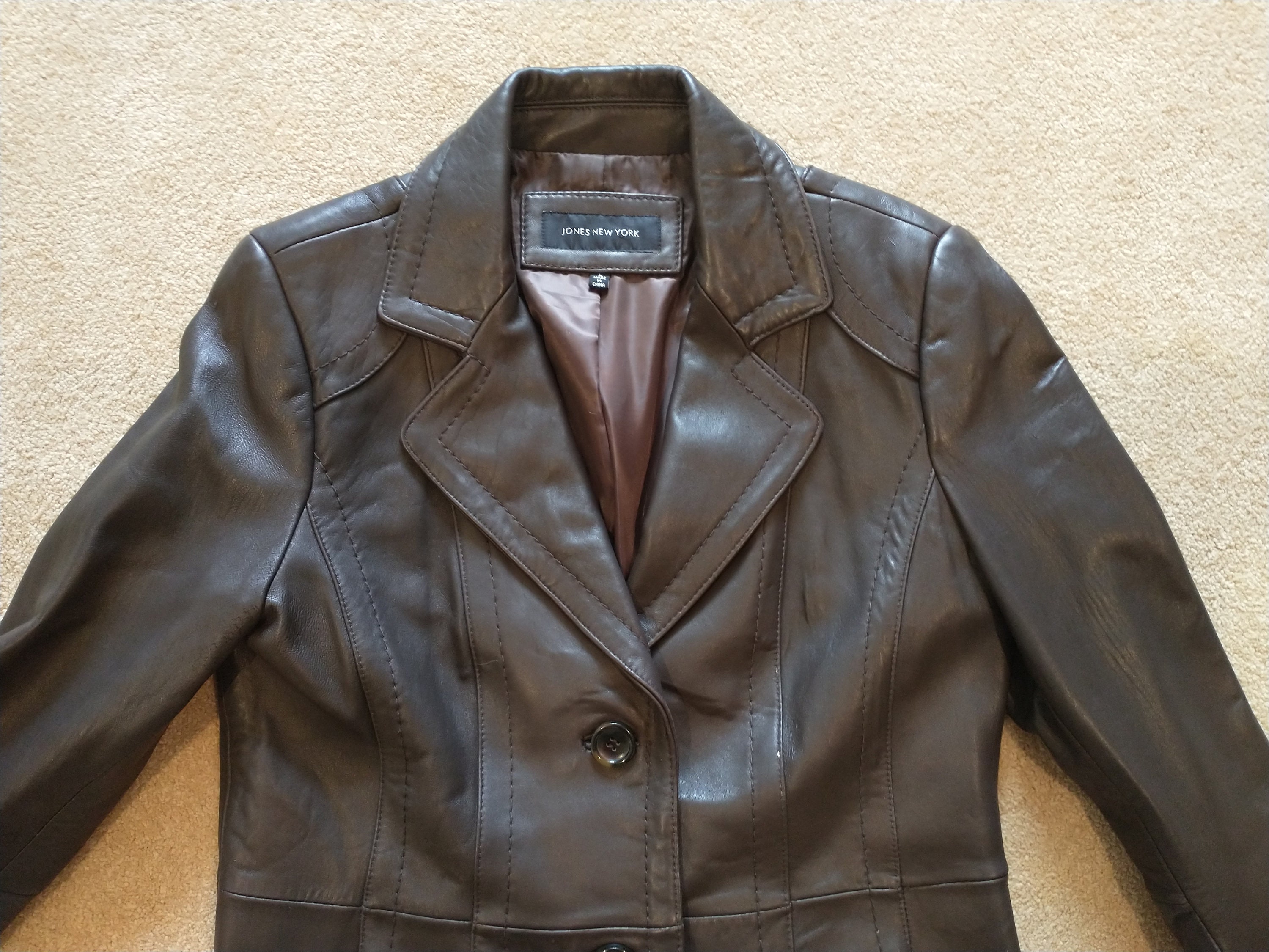 Vintage Jones New York Women's Brown Leather Jacket Size L 