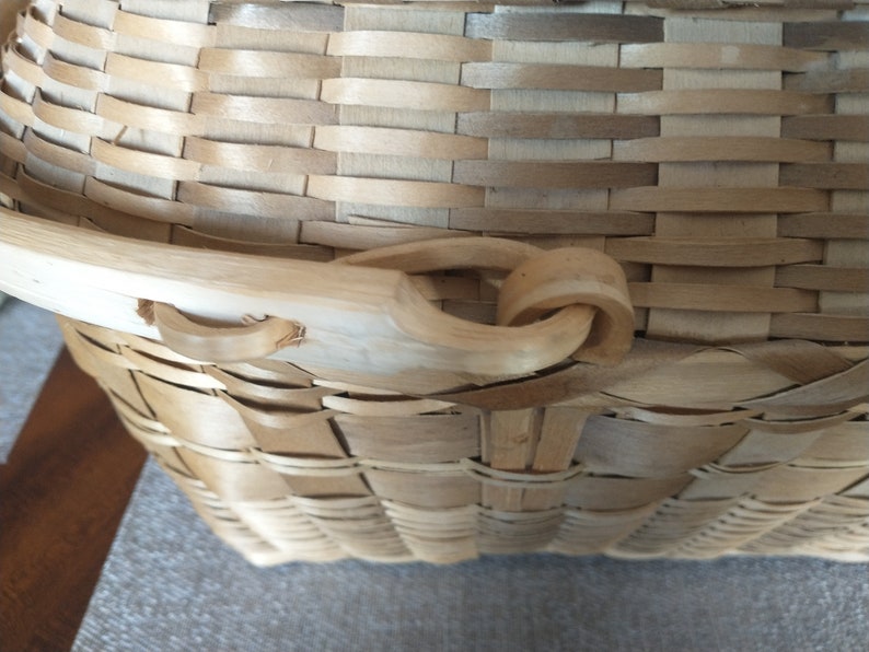 Vintage Antique Winnebago Ho Chunk Indian Black Ash Splint Basket With