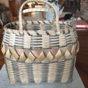 Unusual Old Penobscot Indian Ash Sweetgrass Sewing Basket w Pincushion  Insert