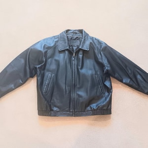 Vintage St John&#39;s Bay Men&#39;s Black Leather Jacket Size XL Bomber Jacket