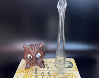 Vintage gezwenkte glazen vaas met knop: voet op voet, decor jaren 60