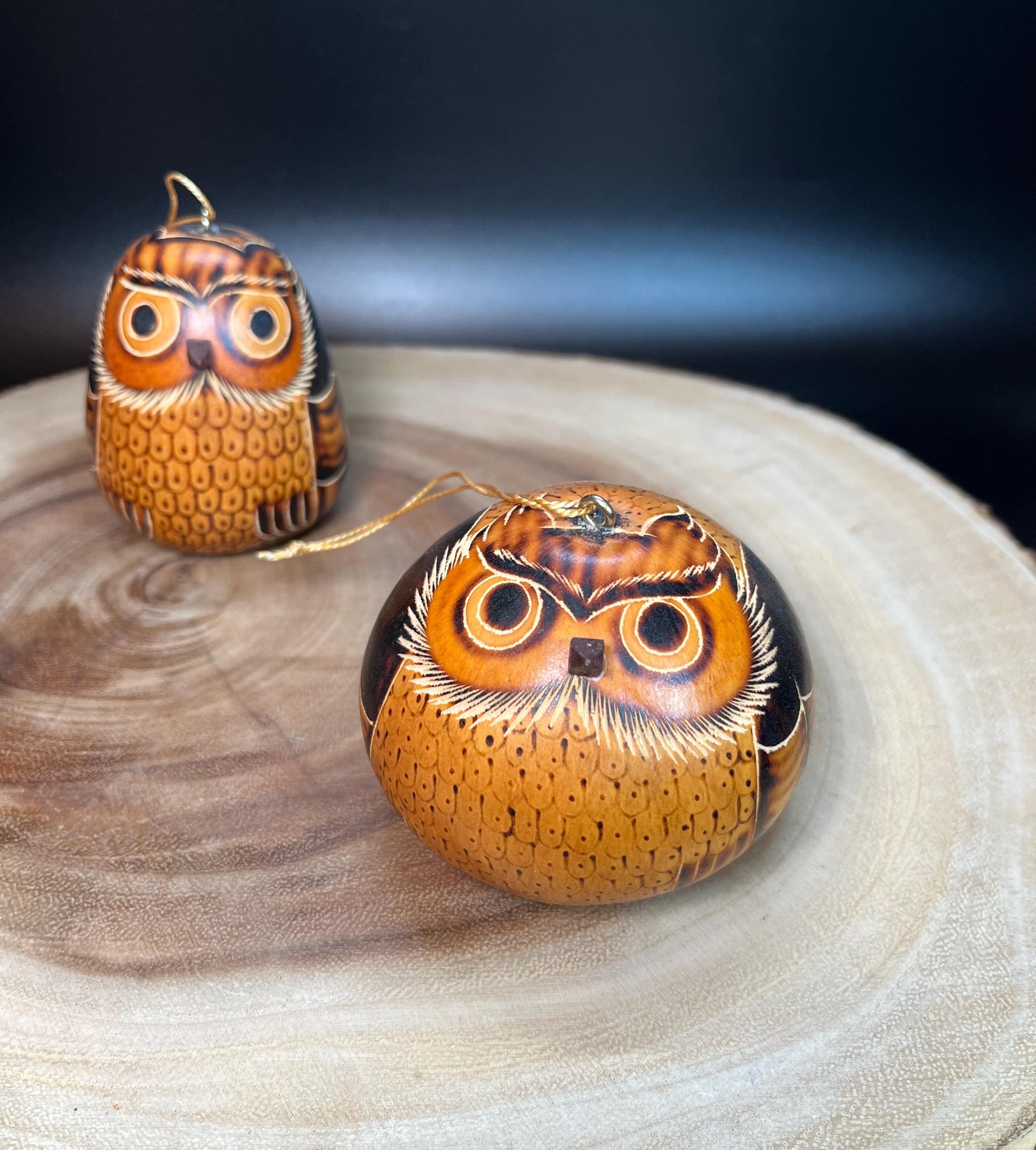 スワンカロ-ク窯　象置物 Peruvian Hand Carved Gourd Owl Ornament Burned for Color