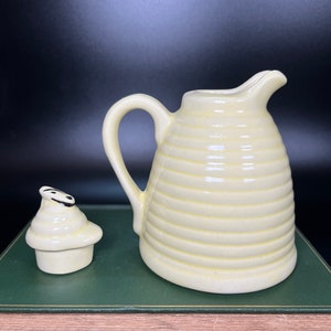 Bisque Porcelain Light Yellow Beehive Shaped Lidded Honey Pot, Syrup Jar or Creamer Raised Black Honey Bees Vintage Kitchen Serve Ware image 4