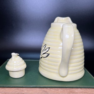 Bisque Porcelain Light Yellow Beehive Shaped Lidded Honey Pot, Syrup Jar or Creamer Raised Black Honey Bees Vintage Kitchen Serve Ware image 3
