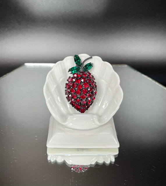 Joseph Warner Berry Strawberry Brooch Red Green R… - image 1