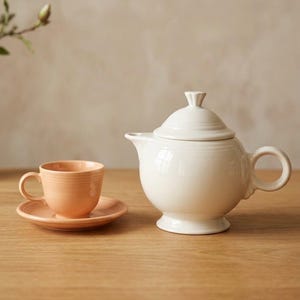 Vintage 1980s HLC Fiestaware White Ceramic Teapot 5 Cups, Lidded, Footed & Ring Handle