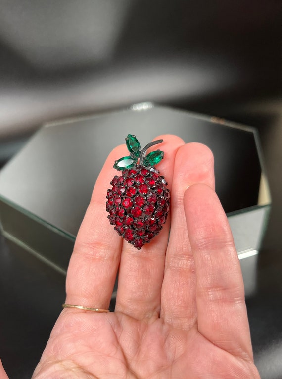 Joseph Warner Berry Strawberry Brooch Red Green R… - image 6