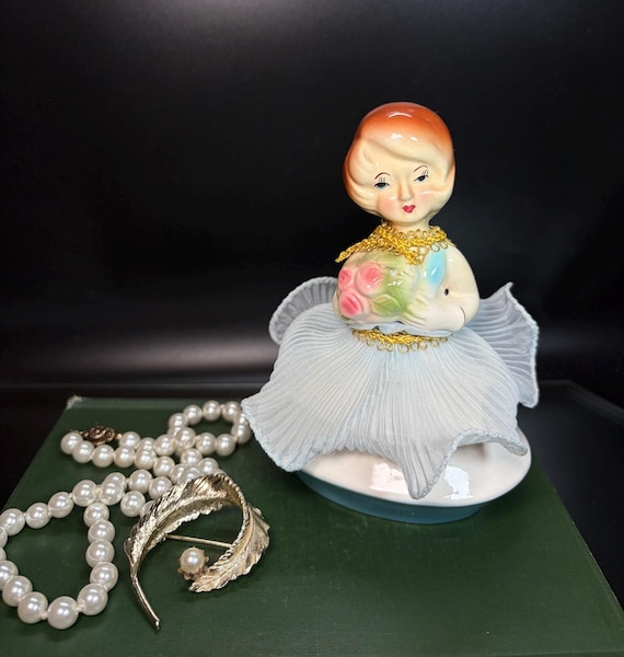 Vintage 1950s Ucagco Ceramics Girl Trinket Box Bouquet & Tulle Skirt