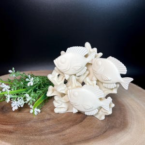 Vintage Hawaii Souvenir Figurine: Three Fish Coral Reef Decor