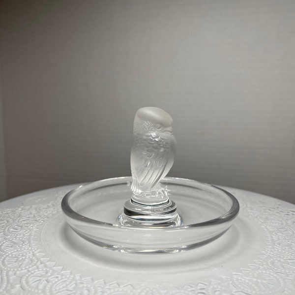 Lalique - France Rapace Bird of Prey Baby Owl Hawk Cendrier or Ashtray - Ring Jewelry Dish Vintage Glass Vanity Tray Collectible Gift