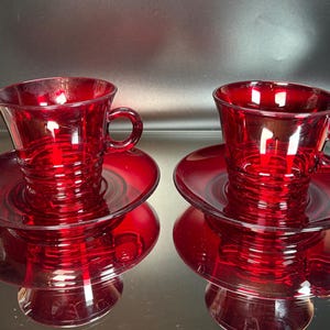 Paden City Glas Penny Line Rubinrött Te Kaffekoppar & Fat 4-delars set