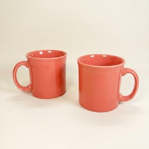 Fiestaware Keramik-Java-Tassen in Flamingorosa, 2er-Set