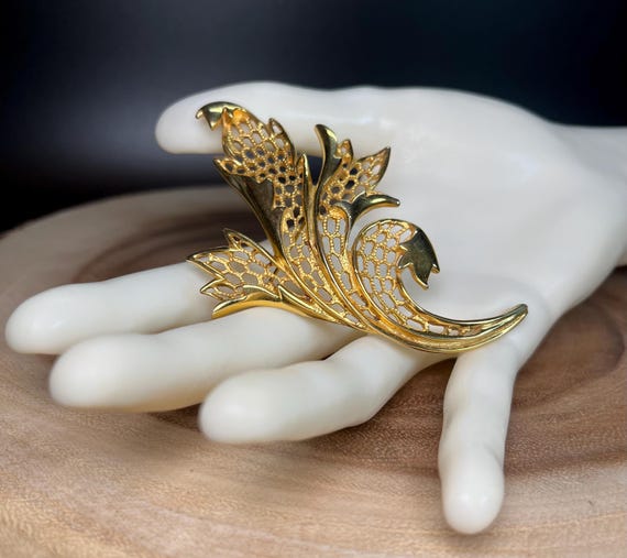 Vintage JJ Jonette Gold Tone Filigree Leaf Brooch: 1980s Costume