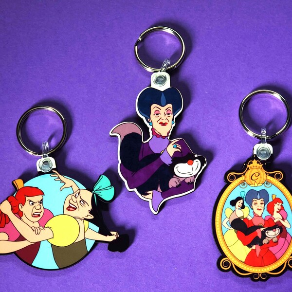 Wicked Stiefmutter Schlüsselanhänger - Ugly Step Schwestern Pin Abzeichen - Cinderella Schlüsselanhänger - Prinzessinnen Geschenk - Märchen Schlüsselanhänger