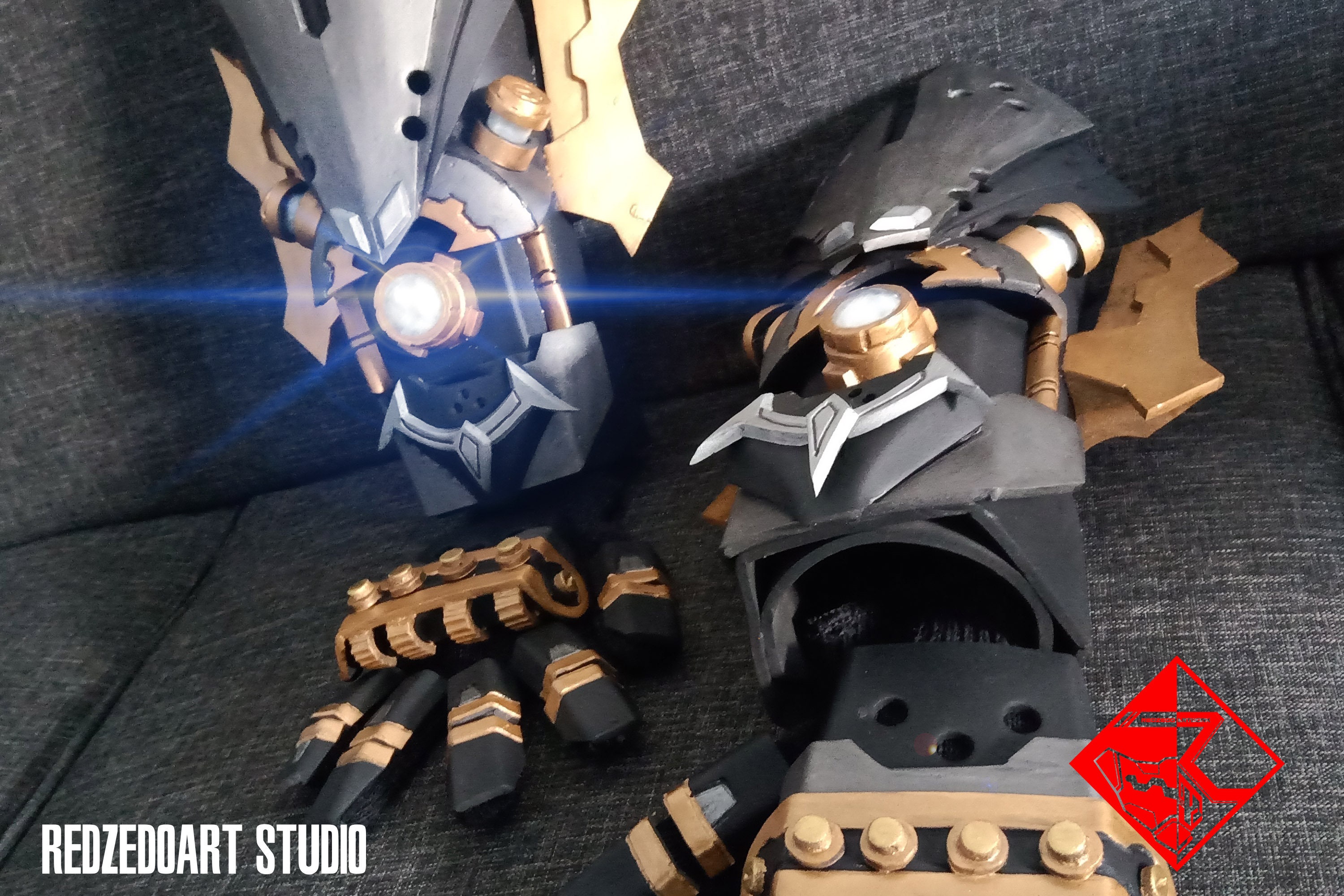 Eva Foam Gauntlet. Cashflow Supervision. Wriothesley. Genshin Impact