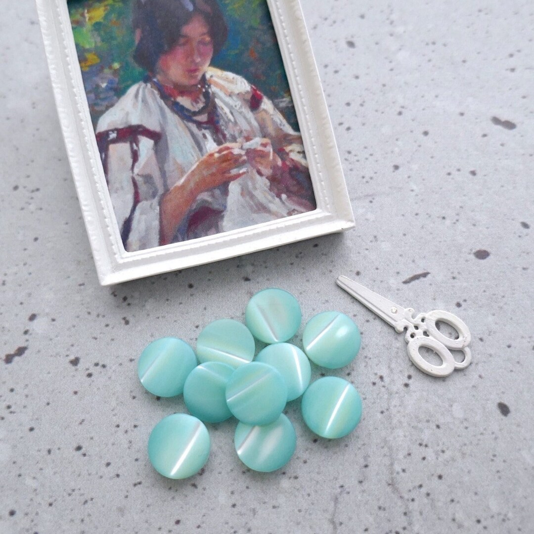 Waterspout Blue Cats Eye Shell Buttons, 13mm 1/2 In. - Small Cyan Blue ...