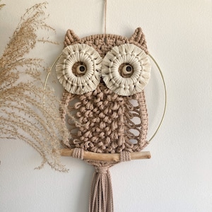 Macrame Owl wall hanging, Baby room Boho macrame wall decoration, Owl 25 cm diameter