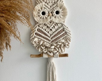 Macrame white fluffy Owl wall hanging, cute Baby room Boho macrame wall decoration