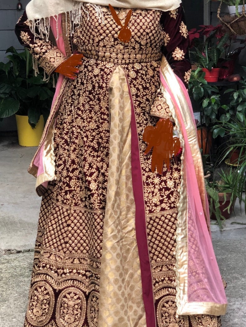 lacha gown