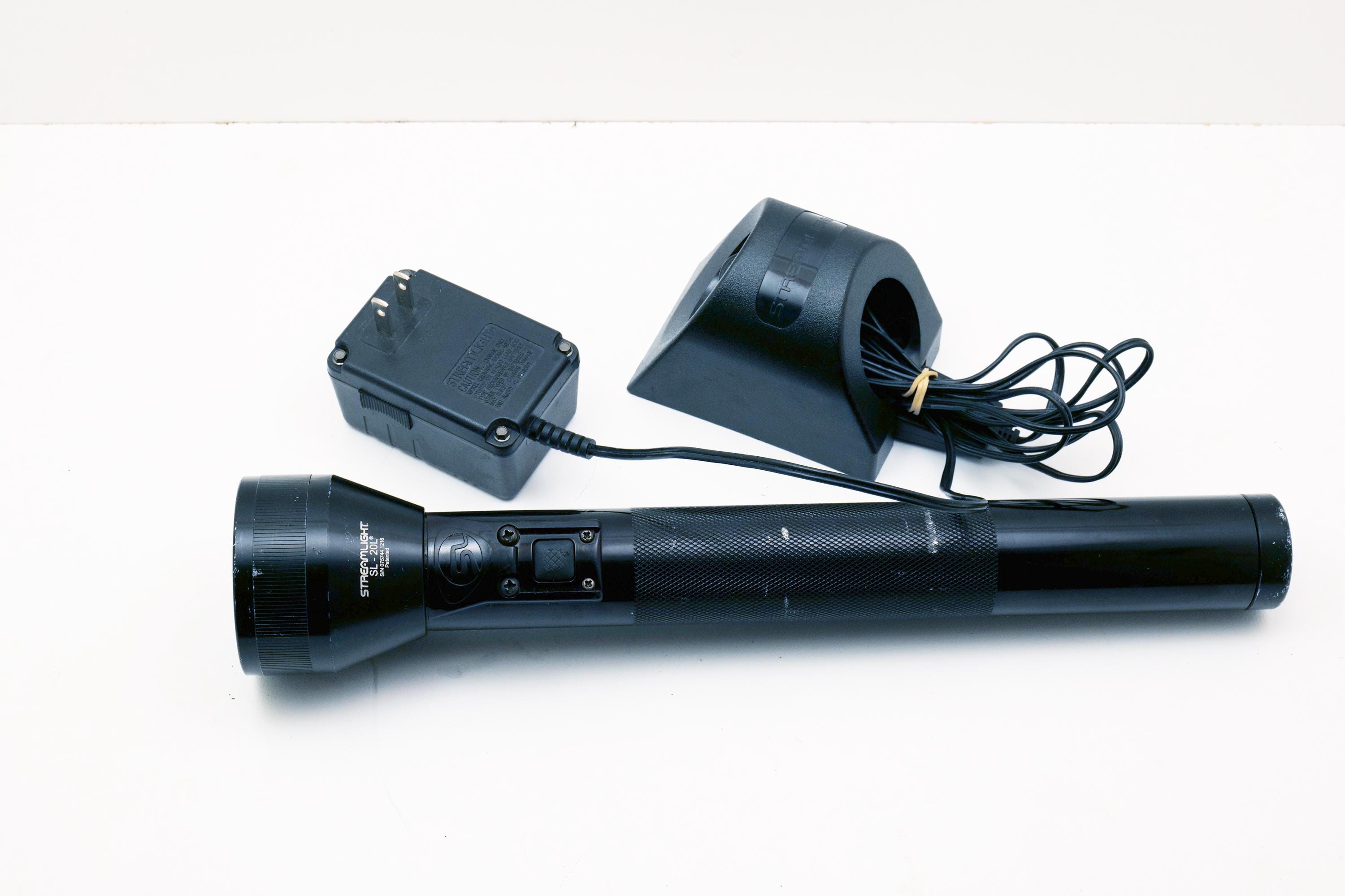 streamlight sl 20l flashlight Vintage Streamlight Sl-20l Led Rechargeable Flashlight With Charger – for  Parts (no Battery)