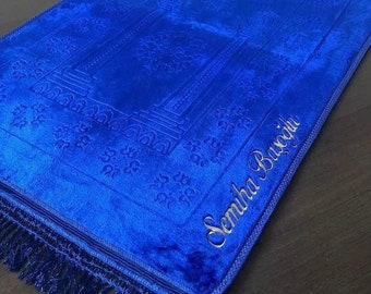 Prayer Rug, Velvet Quran, Personalized Muslim Gift Set, Custom Prayer Mat, Sajjadah, Eid Gift, Hajj Umrah Gift, Gebetsteppich, Ramadan Gifts