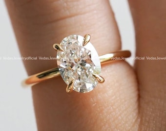 2 Ct Oval Moissanite Engagement Ring: Crushed Ice, Sterling Silver