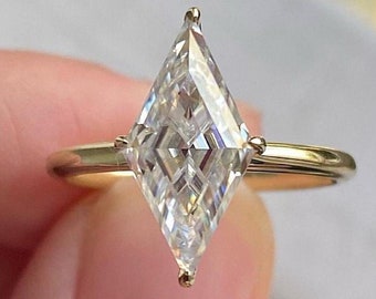 Kite Cut Moissanite Solitaire Ring, 14K Solid Yellow Gold lozenge Shape One Diamonds Ring, Unique Wedding Ring For Women, Anniversary Ring