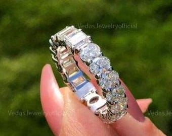 Oval And Emerald cut Moissanite Wedding Band Women Prong Set Band 14K Gold Unique Ring Full Eternity Stacking Anniversary gifts for her
