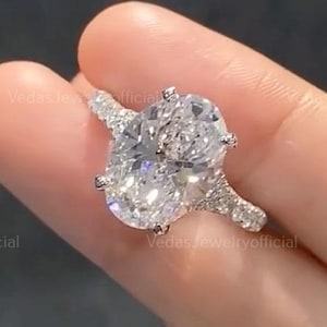 Anillo de diamante de corte ovalado de 3,5 quilates, anillo de compromiso de corte ovalado, anillo solitario de moissanita ovalada, anillo de bodas con halo oculto, anillo delicado de garra de 4 puntas