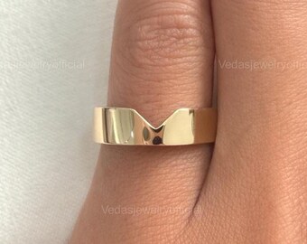 6MM Solid 14K Gold Wedding Band Plain Simple Gold V-Shaped Wedding Band for Men and Women Stacking Matching Couple Anniversary Ring Gift