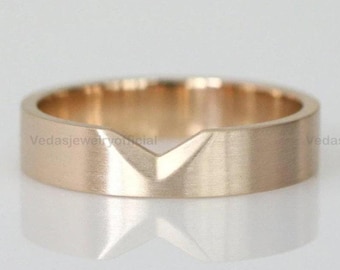 5MM Solid 14K Gold Wedding Band Plain Simple Gold V-Shaped Wedding Band for Men and Women Stacking Matching Couple Anniversary Ring Gift