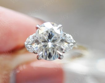 2.5 Carat Oval Lab Grown Diamond Engagement Ring: Hidden Halo, Marquise Side Stones