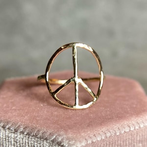 14k Gold Peace Ring, Handmade Peace symbol ring, Textured Gold Ring, hammered Gold Filled Ring, Dainty Peace Ring For Women, Made To Order
