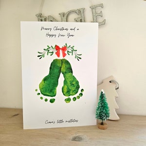 Personalised Mistletoes Footprint Christmas Card Kit | Card for Mummy, Daddy, Nanny, Grandad, Pops, Nannie, Grandma, Auntie, Uncle
