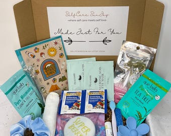 Preppy Teen Girl Gift Teenage Girl Pamper Box Preteen Gift Box Birthday Gift for Tween Girl Spa Box for Girl Self Care Box for Teen Girl