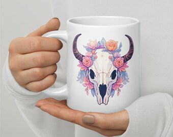 ウエスタン ボヘミアン 牛の頭蓋骨と花柄 コーヒーマグ | 11 オンス、15 オンス、20 オンス ティーカップ