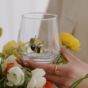 Drinking Glass with Handmade Glass Bee Figurine,  Murano Glass, Bee, Honey Bee, Wine Glass, Unique Gift for Beekeepers and Art Enthusiasts