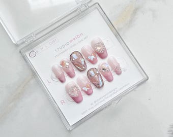 Handmade Pink Cat-eye Press-On Nails | Short Ballerina Shape, Size XS