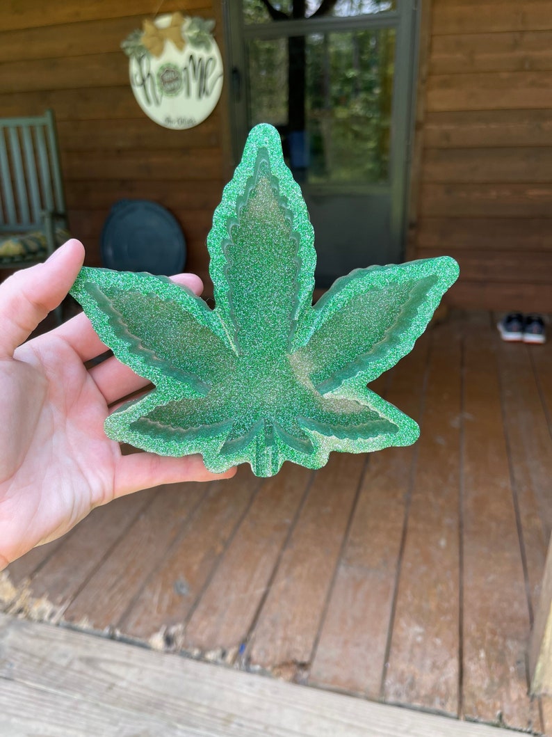 Resin Ashtray/pot Leaf Resin Ashtray Etsy