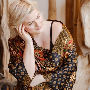 Black plus size dressing gown, Bali silk blend long kimono robe, Honeymoon Lounge Wear, Luxury Christmas gift for wife girlfriend mom sister