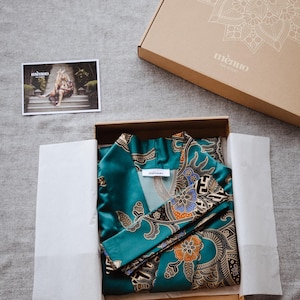 Mens Silk Blend Kimono Robe, Luxury Dressing Gown image 8
