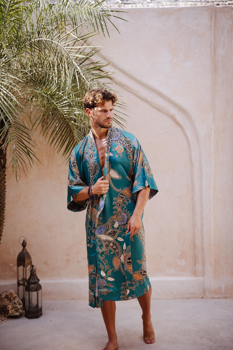 Mens Silk Blend Kimono Robe, Luxury Dressing Gown image 2