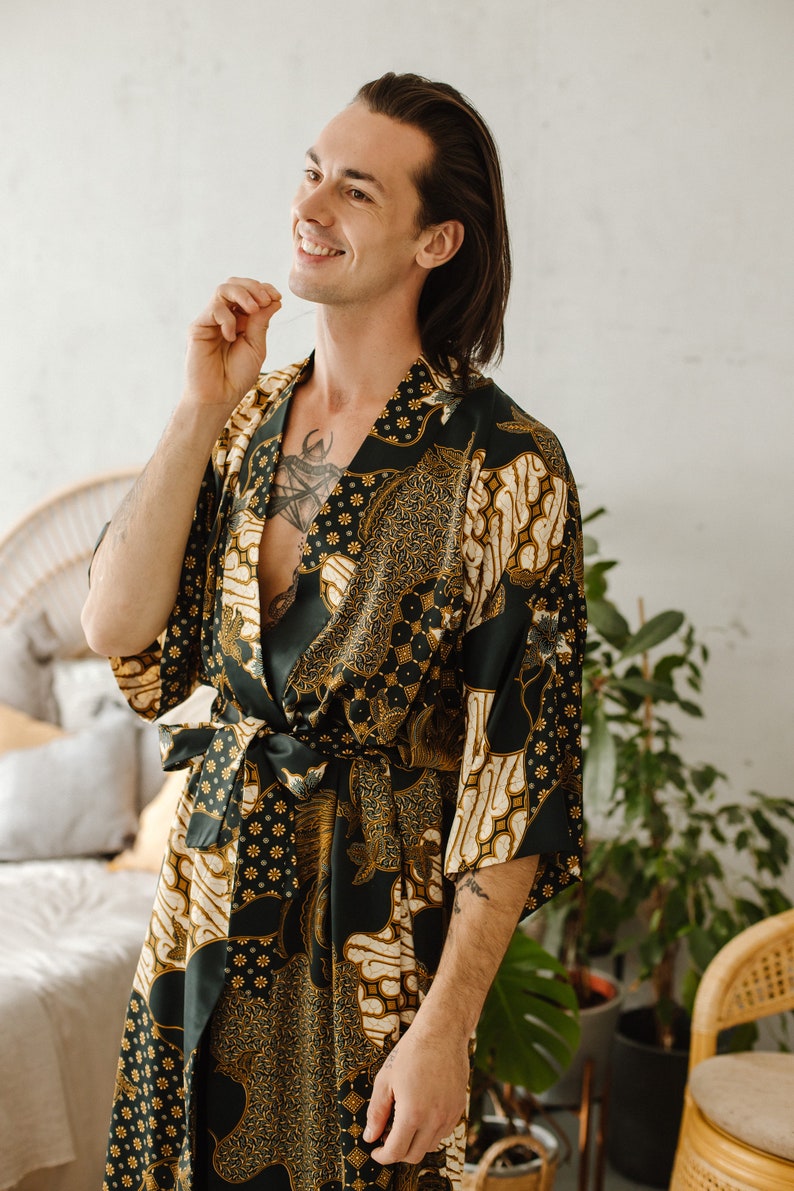 Schwarz und Gold Herren Kimono Robe aus Seide, Boheme Seiden Morgenmantel für Mann, Luxus langer Satin Bademantel, Geburtstagsgeschenk für Ehemann, Freund Bild 8